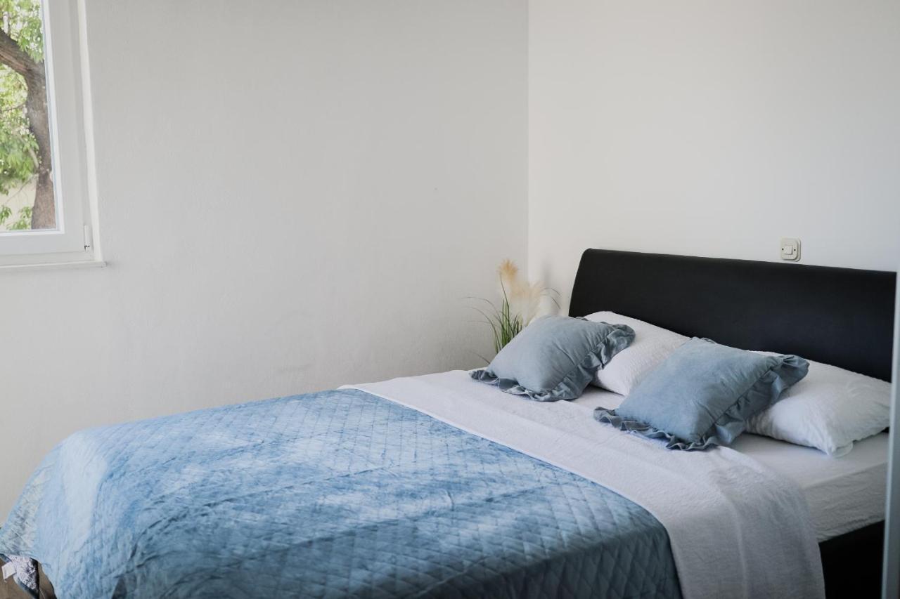 Apartments Morska Vila โกมาร์นา ภายนอก รูปภาพ