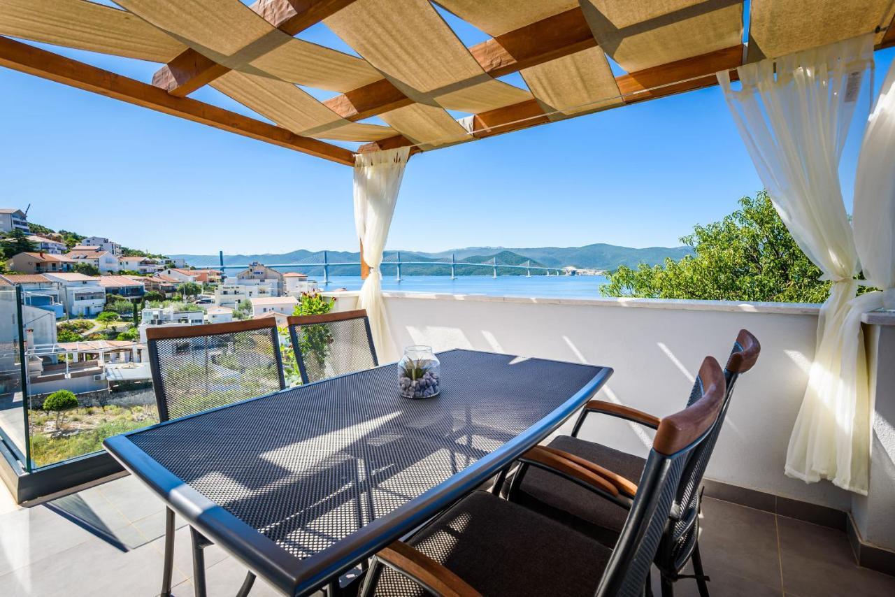 Apartments Morska Vila โกมาร์นา ภายนอก รูปภาพ