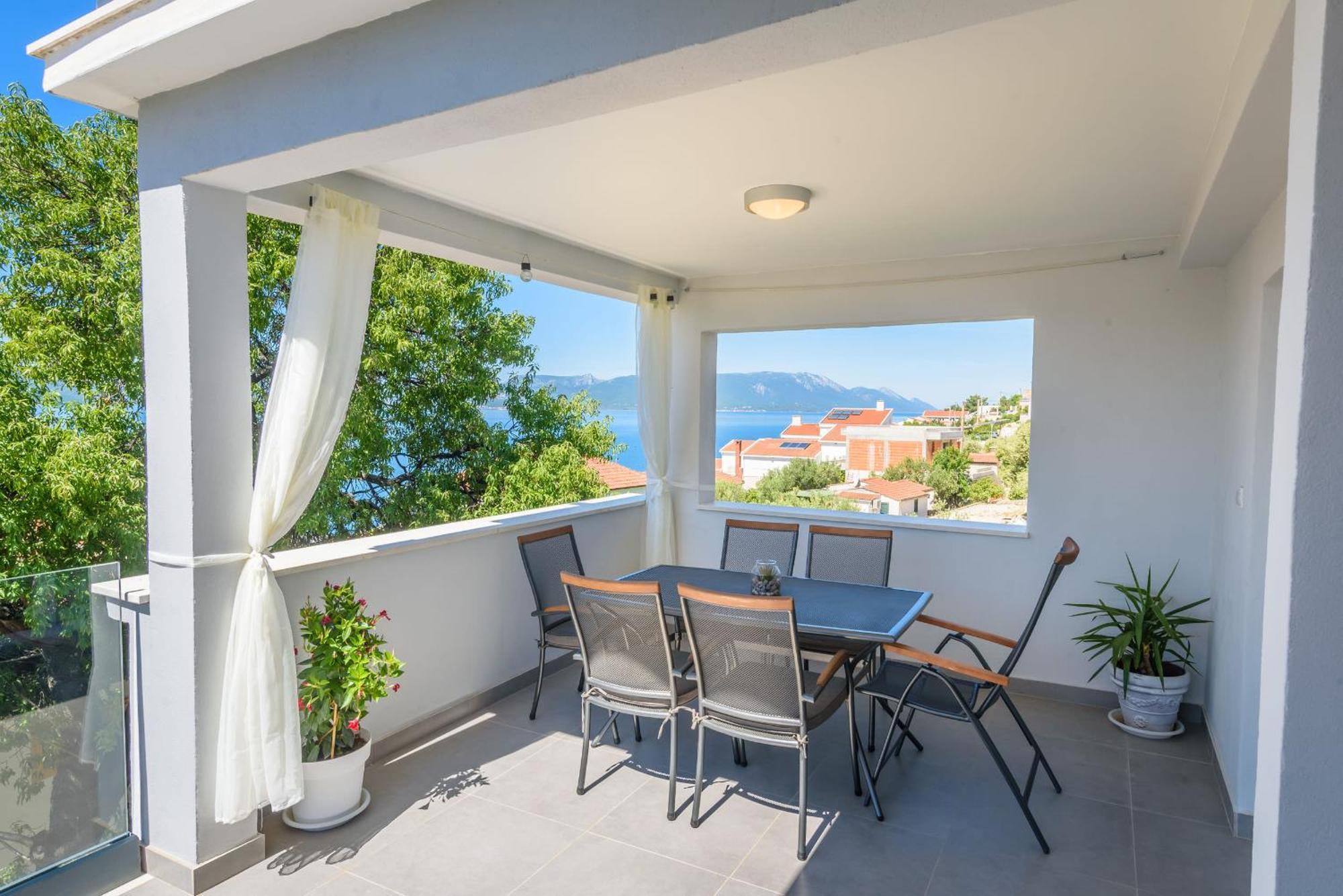 Apartments Morska Vila โกมาร์นา ภายนอก รูปภาพ