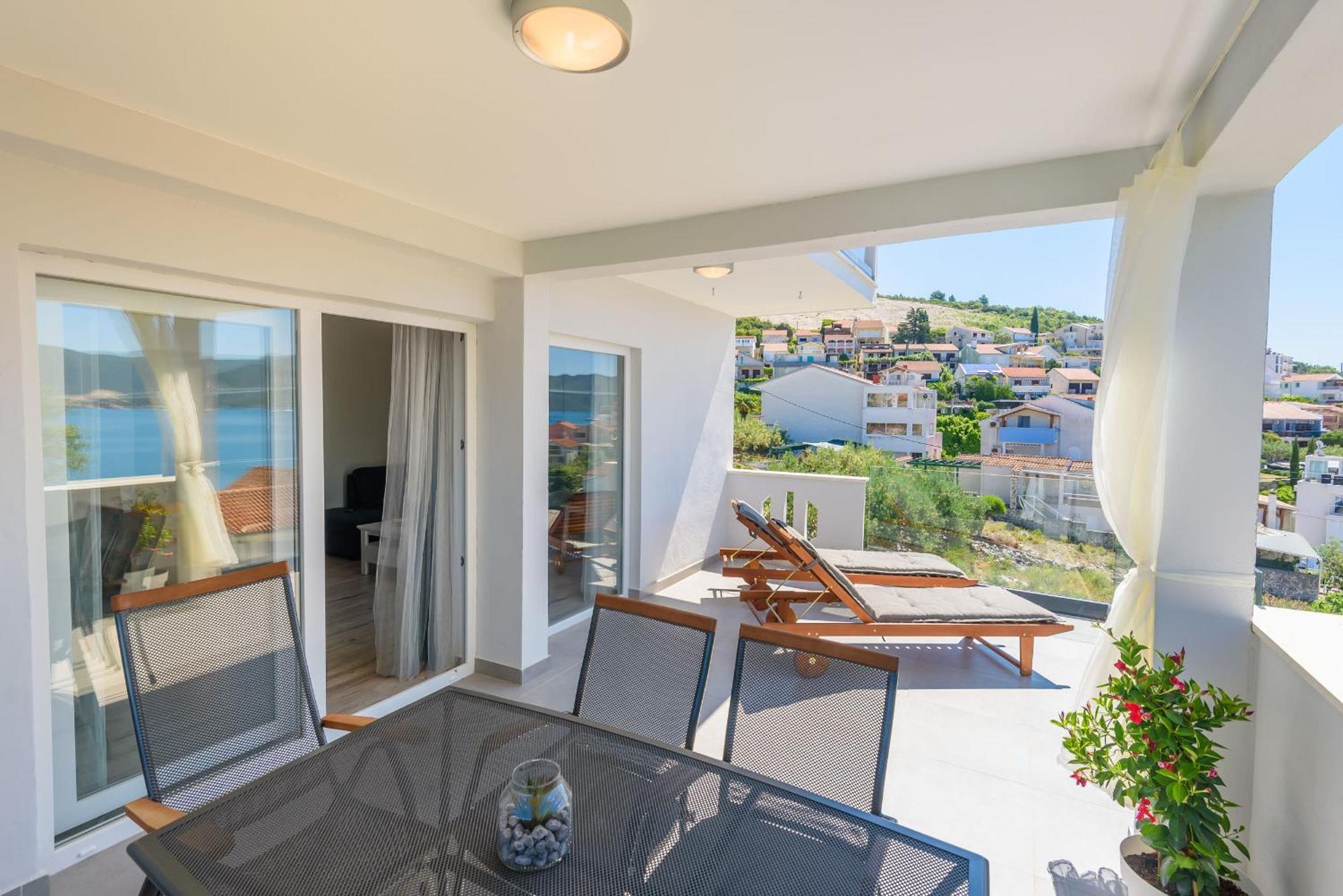 Apartments Morska Vila โกมาร์นา ภายนอก รูปภาพ